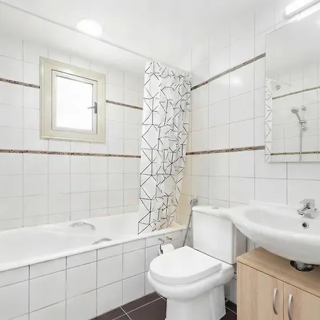 Вилла Fig Tree Four